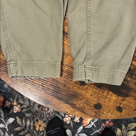 REI double knee Olive Green Jogger Pants - Picture 10 of 12